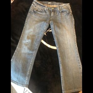 Size 30 miss me Capris